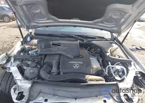 2019 Mercedes-Benz E 300 4Matic from USA, damaged, VIN WDDZF4KB3KA511040